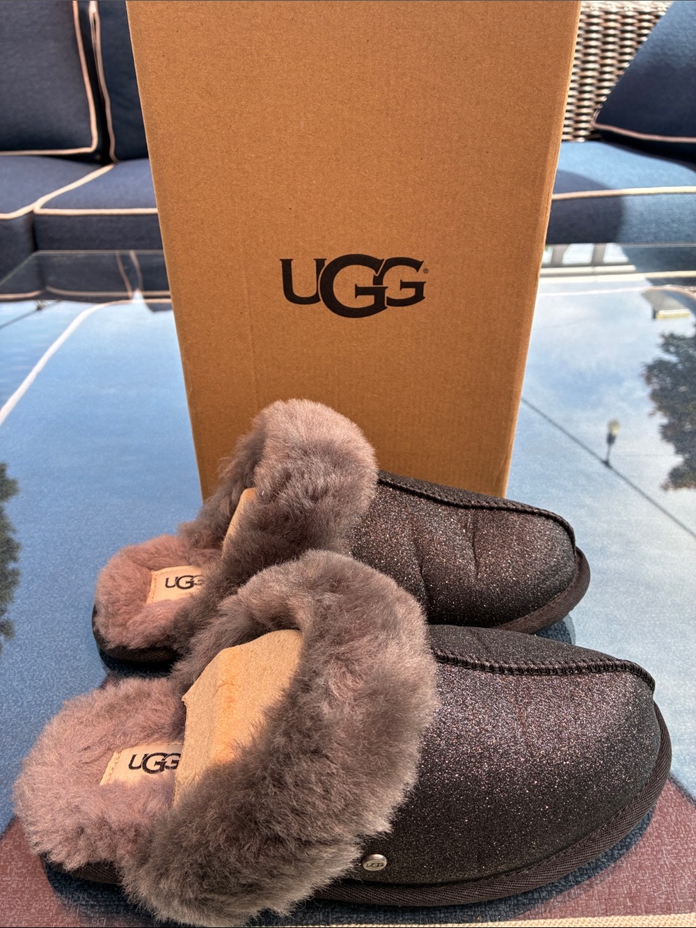 UGG women Scuffette Glitter Shearling Clog Slippers — Charcoal Gray